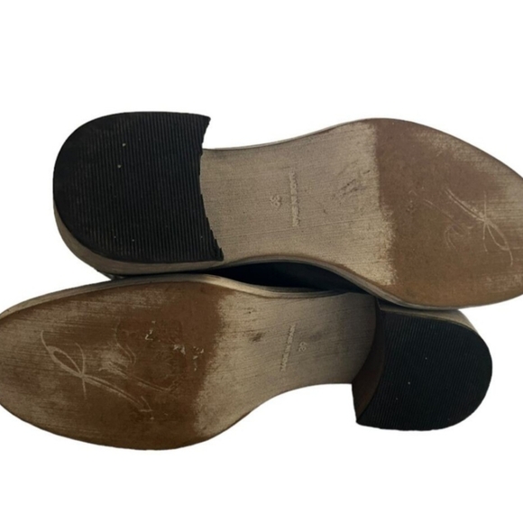 Free People Essential Chelsea boot - Picture 2 of 7